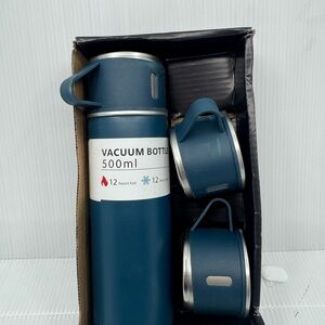 Blue Vacuum Bottle Set